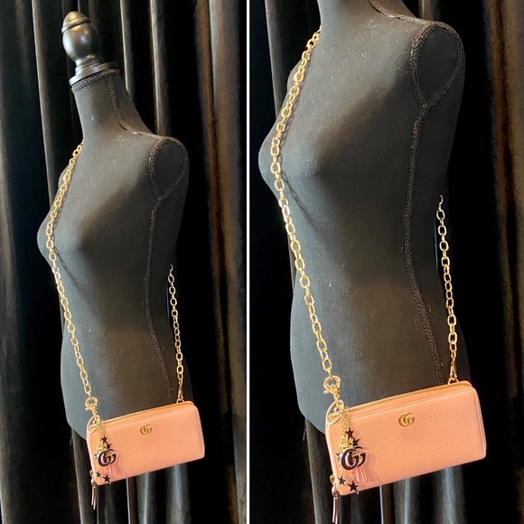 Gucci Marmont Wallet Crossbody with keychain - Picture 13 of 16